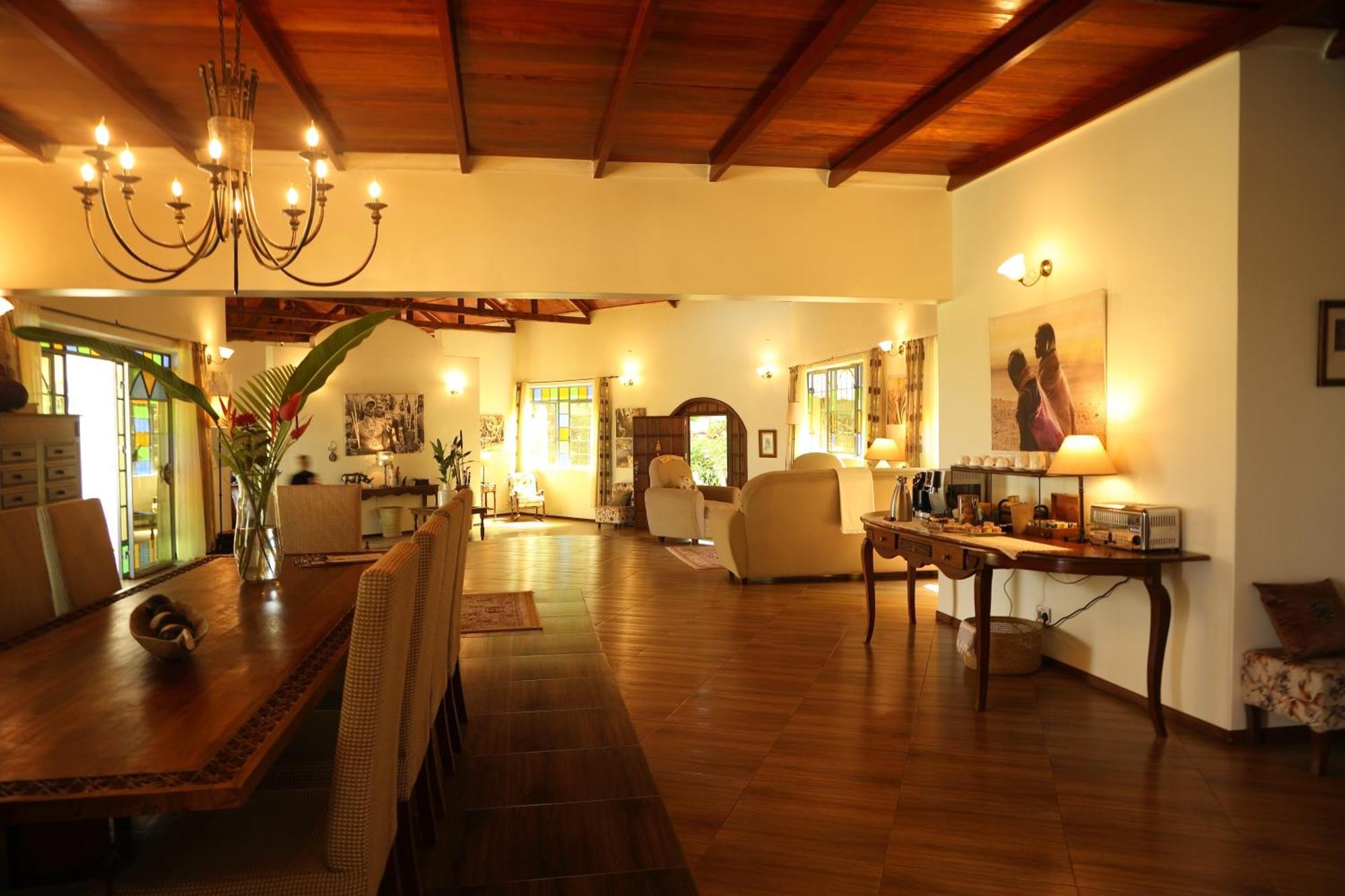 Pink Flamingo Boutique Hotel Moshi Exterior foto